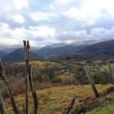 3 Etoiles - Piscine - Ccaihfi *