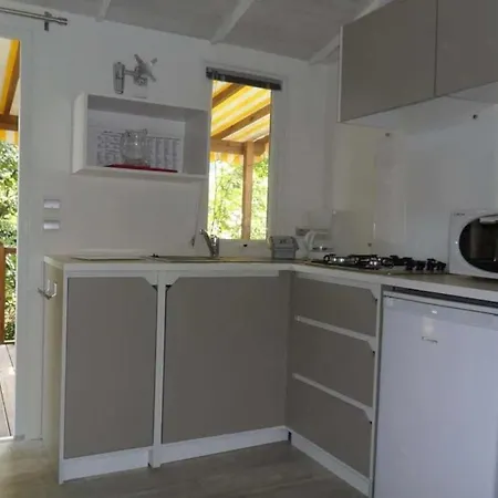 3 Etoiles - Piscine - Ccaihfi Seix