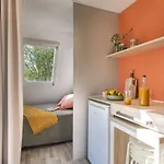 Zecamping 3 Bien-être Espace Aquatique Hammam Bain à Remou Et Sauna Glamping Seix