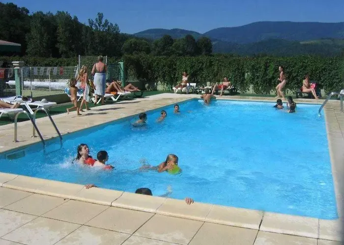 3 Etoiles - Piscine - Ccaihfi Се