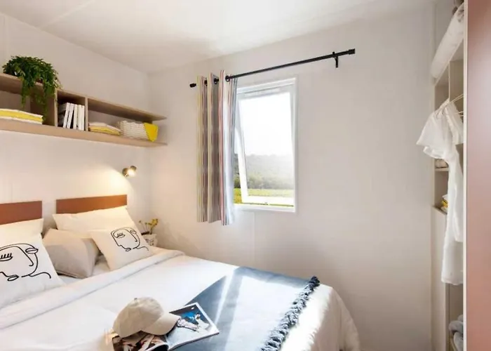 Кемпинг 3 Etoiles - Piscine - Ccaihfi Се