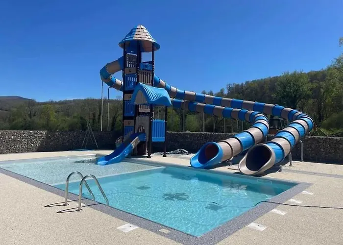 Camping 3 étoiles - Piscine - ccaihfi Tente de luxe