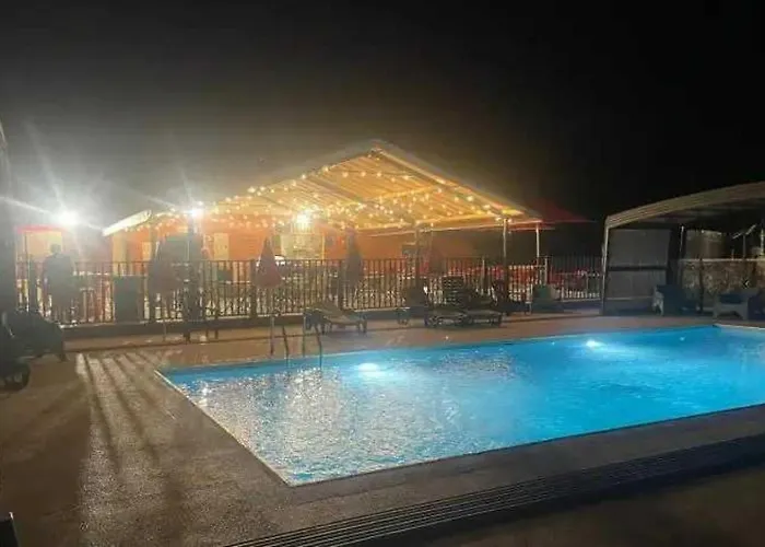 Кемпинг 3 Etoiles - Piscine - Ccaihfi Се