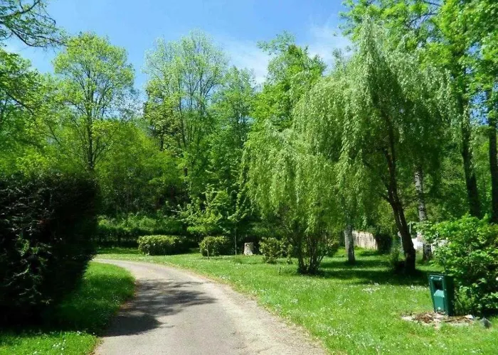 3 Etoiles - Piscine - Ccaihfi *